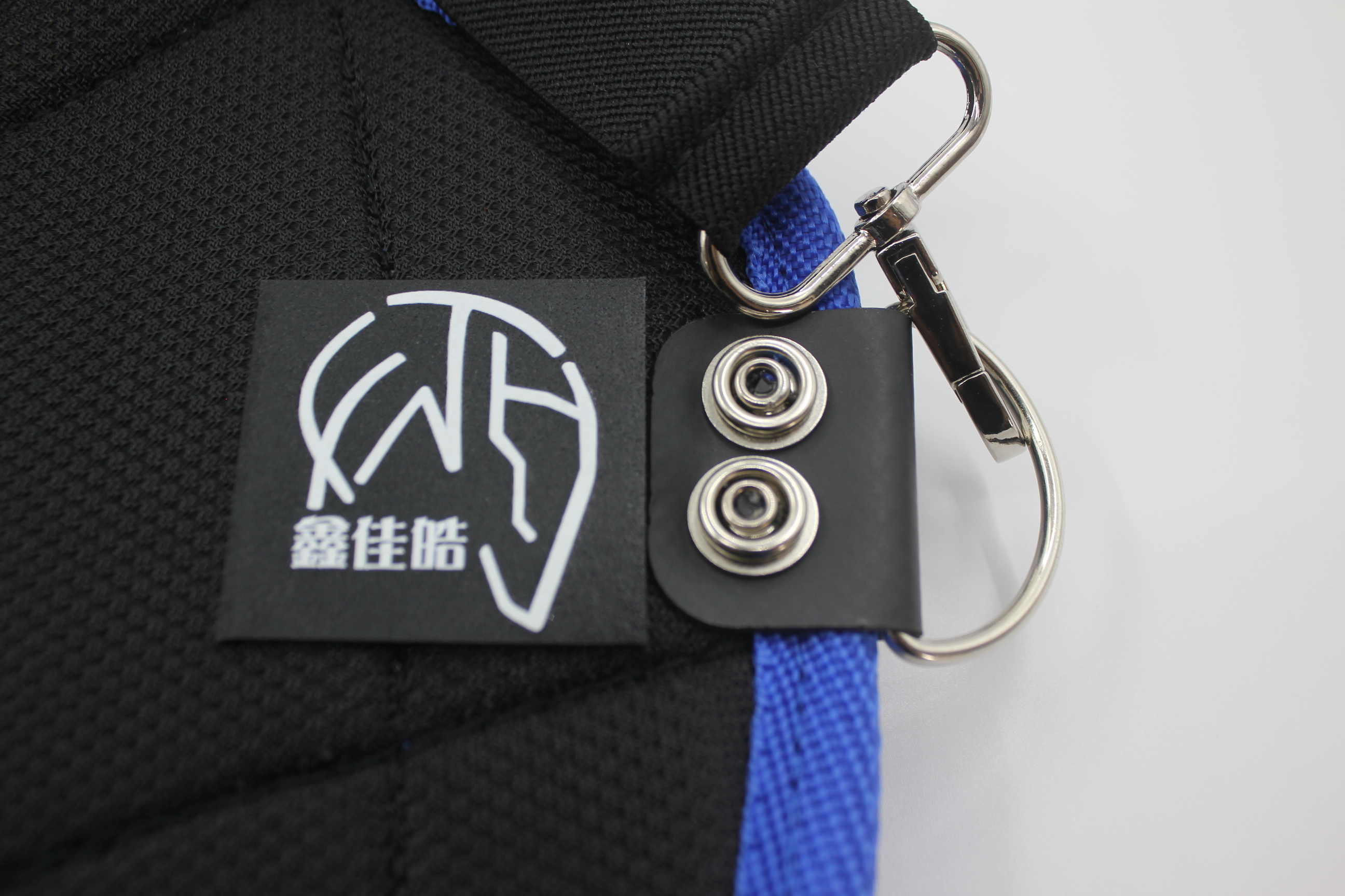 自研护胸2-细节1